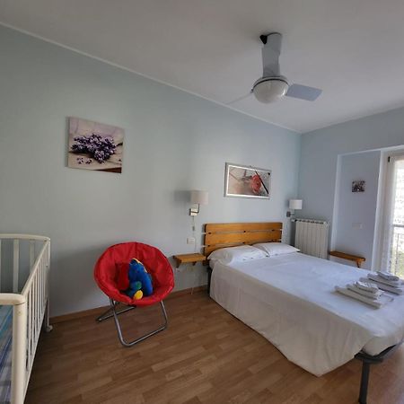 Red Apartment - Residenza Silvana Verbania Eksteriør billede