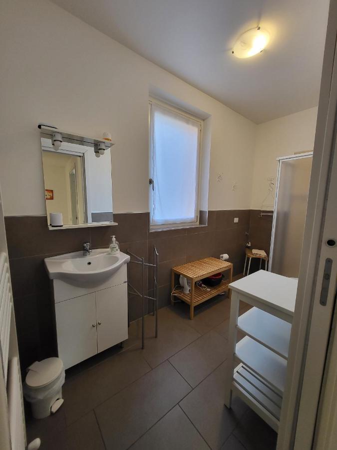 Red Apartment - Residenza Silvana Verbania Eksteriør billede