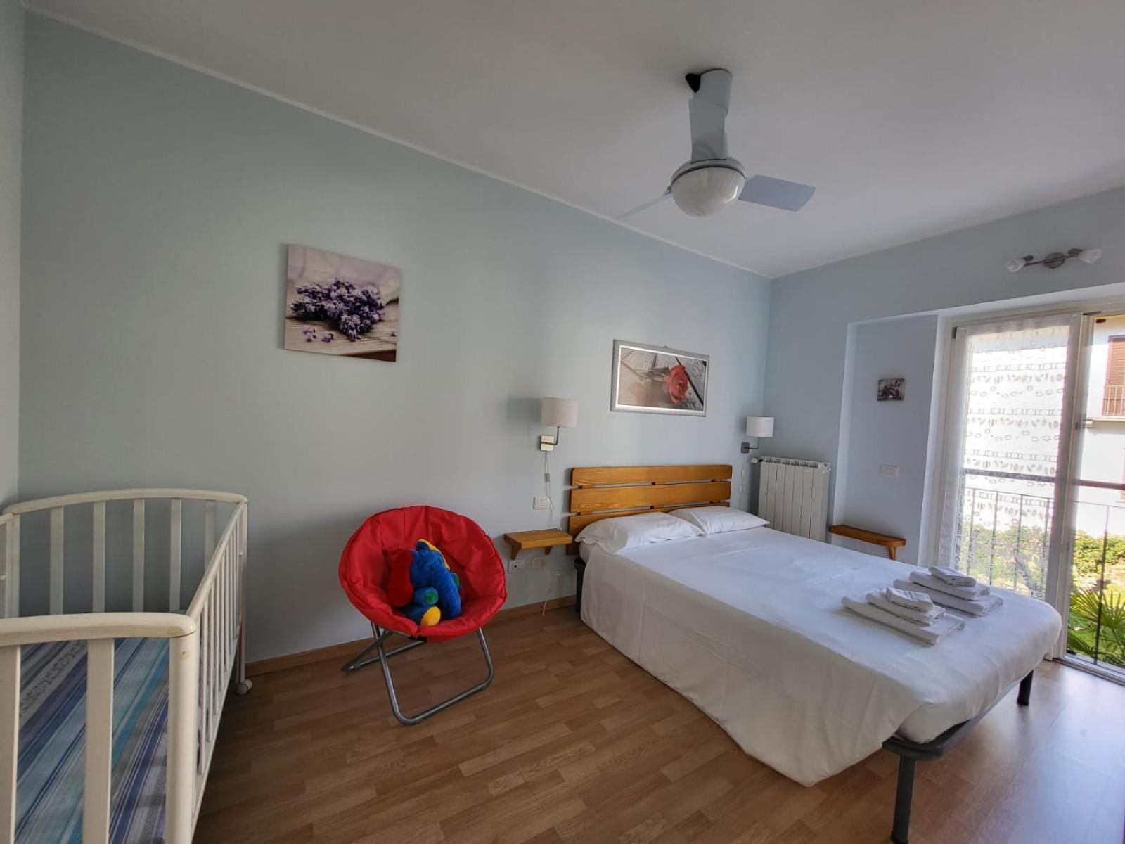 Red Apartment - Residenza Silvana Verbania Eksteriør billede