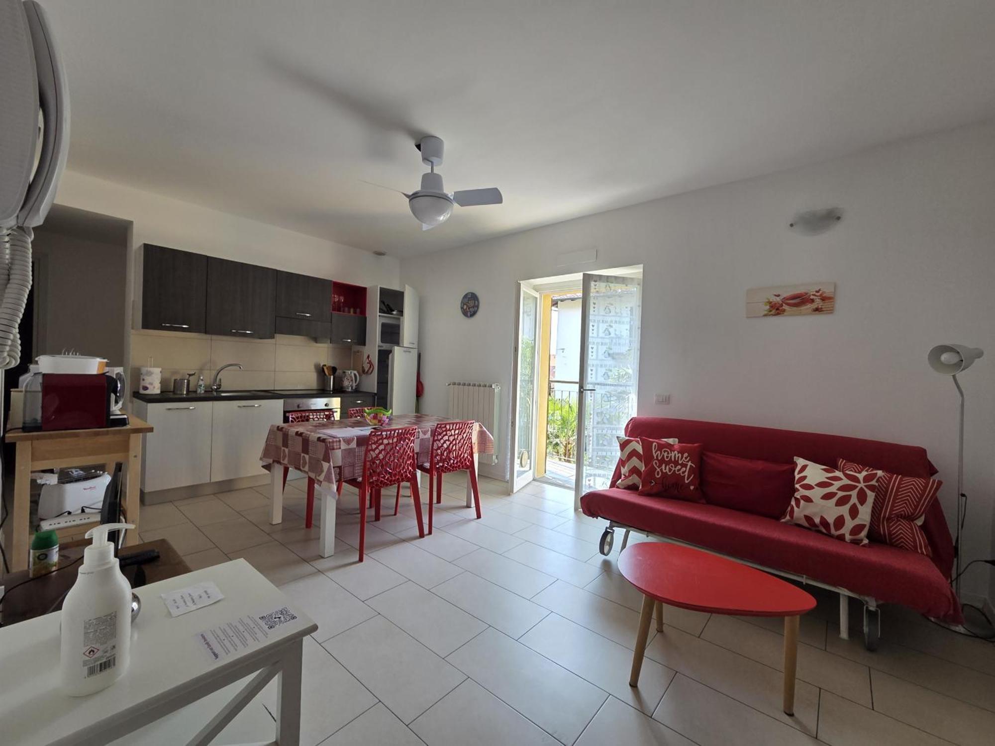 Red Apartment - Residenza Silvana Verbania Eksteriør billede